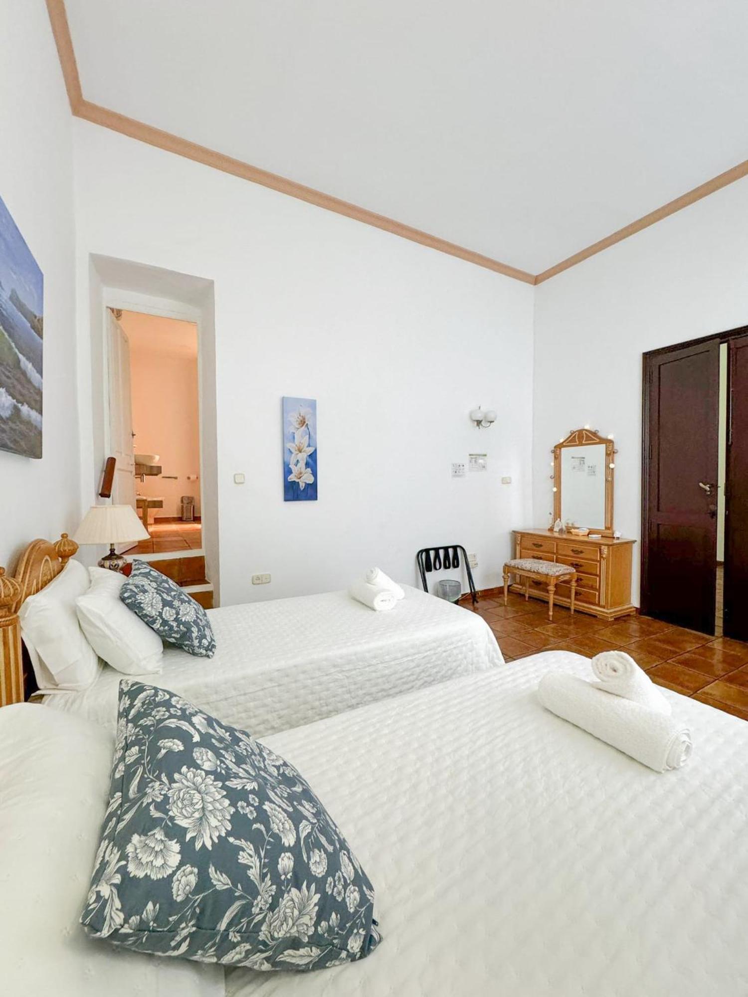 Garden Suites Xativa Casa Rural Экстерьер фото